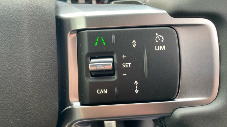 Land Rover Discovery 3.0 D350 Dynamic SE 5dr Auto Diesel Station Wagon